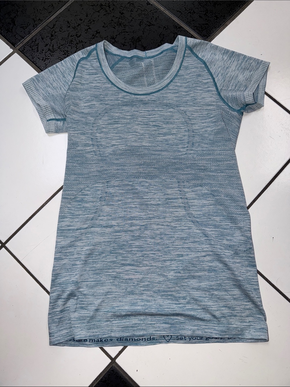 lululemon athletica light blue heathered short sleeve tee